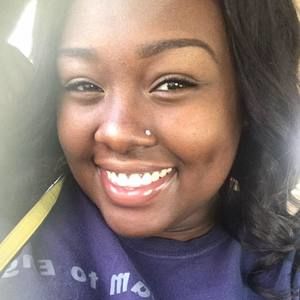 Meet your Posher, Riana